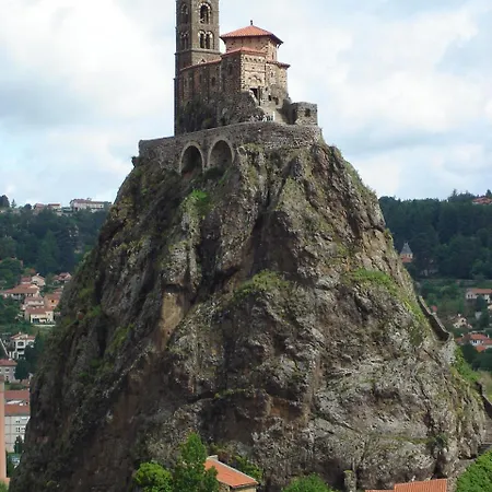 Le Temps D'une Pause Terrasse Et Piscine *