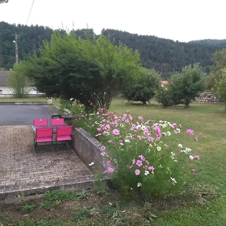 Le Temps D'une Pause Terrasse Et Piscine Appartement *