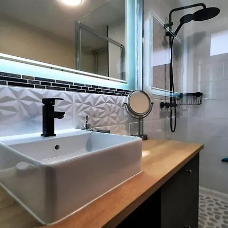 Appartement Le Temps D'une Pause Terrasse Et Piscine Coubon