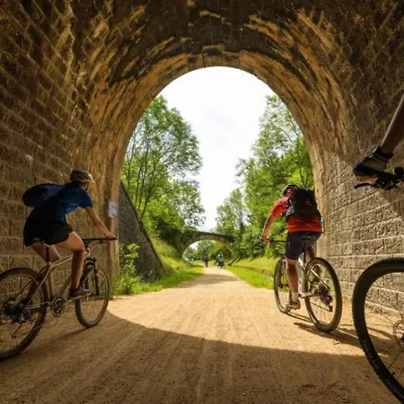 Appartement Le Temps D'une Pause Terrasse Et Piscine